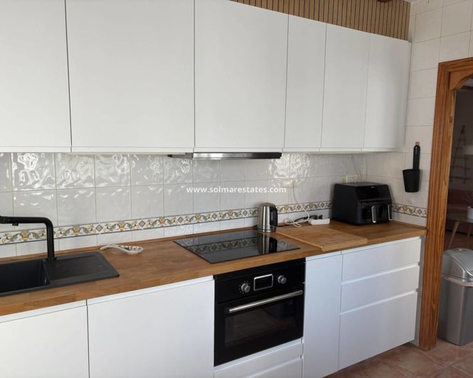 Image No.15-3 Bed Townhouse for sale