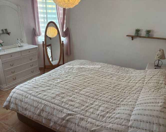 Image No.17-3 Bed Townhouse for sale