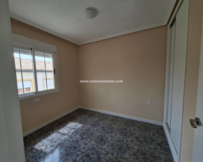 Image No.20-2 Bed Apartment for sale