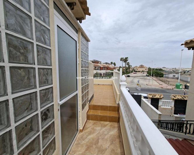 Image No.21-2 Bed Apartment for sale