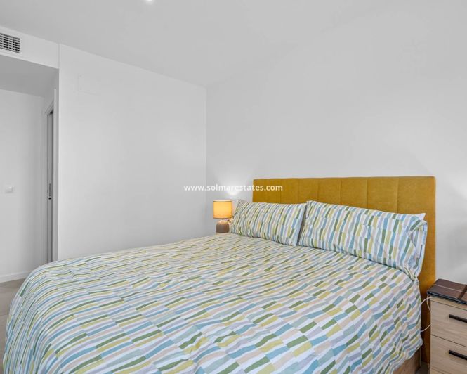 Image No.20-3 Bed Apartment for sale