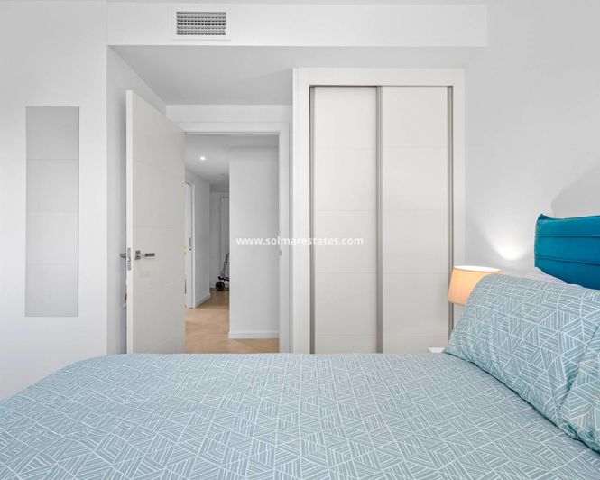 Image No.25-3 Bed Apartment for sale
