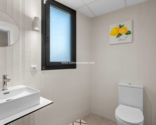 Image No.27-3 Bed Apartment for sale