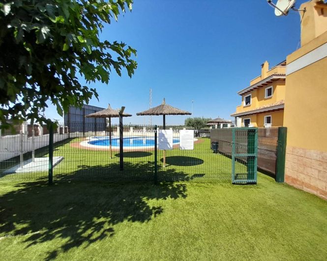 Image No.21-2 Bed House for sale