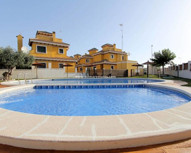 Image No.2-3 Bed House for sale