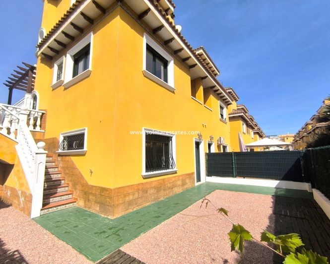 Image No.4-3 Bed House for sale