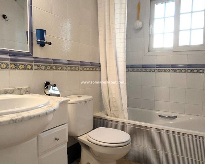Image No.14-2 Bed Bungalow for sale
