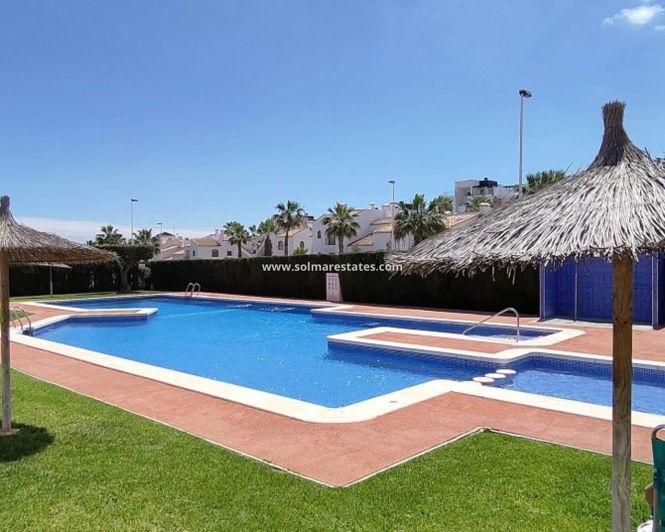 Image No.2-2 Bed Bungalow for sale