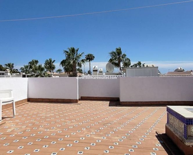 Image No.21-2 Bed Bungalow for sale