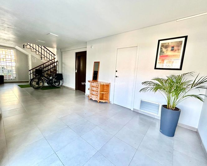 Image No.27-2 Bed Apartment for sale