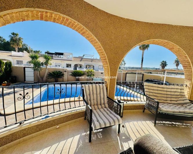 Image No.15-3 Bed Villa for sale