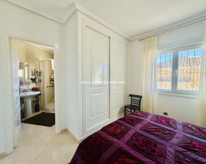 Image No.20-3 Bed Villa for sale