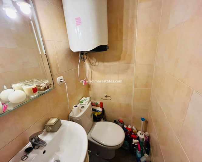 Image No.20-2 Bed Townhouse for sale
