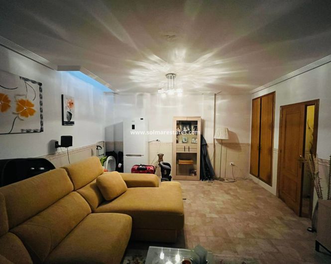 Image No.48-2 Bed Townhouse for sale