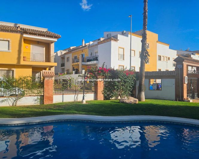 Image No.50-2 Bed Townhouse for sale