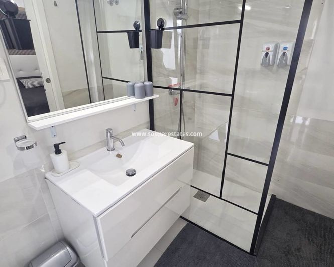 Image No.15-3 Bed Apartment for sale