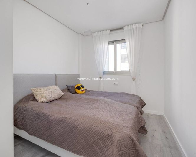 Image No.14-3 Bed Apartment for sale