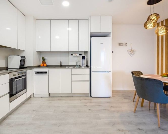 Image No.8-3 Bed Apartment for sale