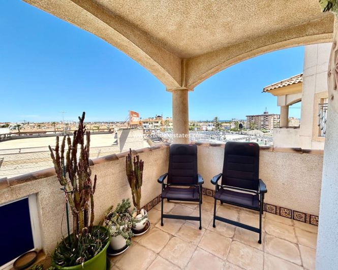 Image No.26-2 Bed Apartment for sale