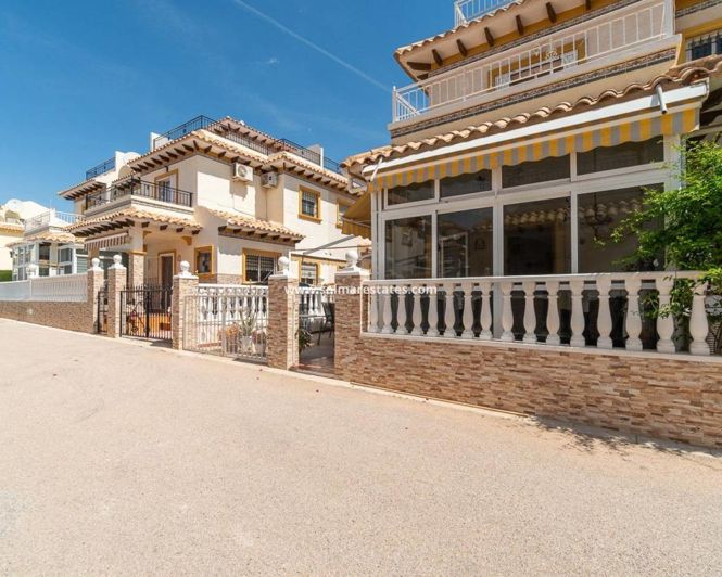 Image No.4-Quad de 2 chambres à vendre à Playa Flamenca