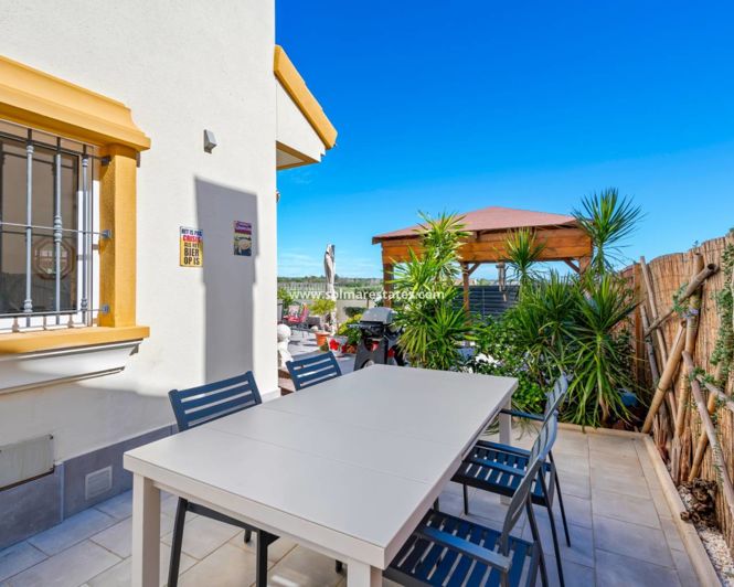 Image No.31-3 Bed Villa for sale