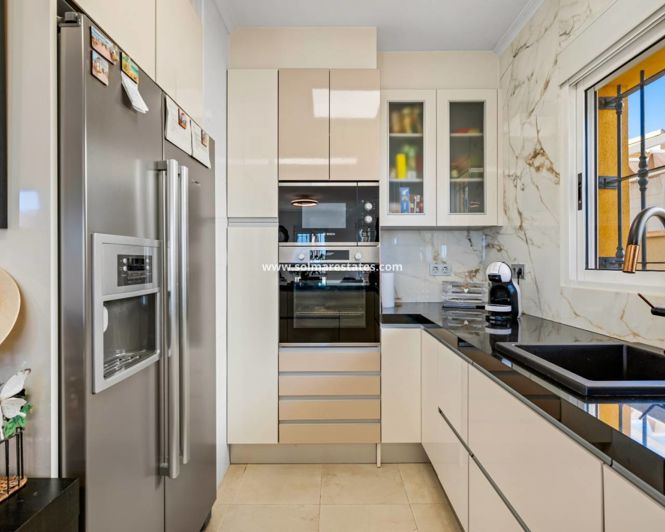 Image No.9-3 Bed Villa for sale