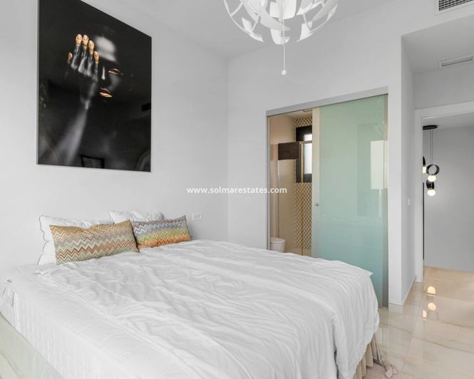 Image No.19-4 Bed Villa for sale
