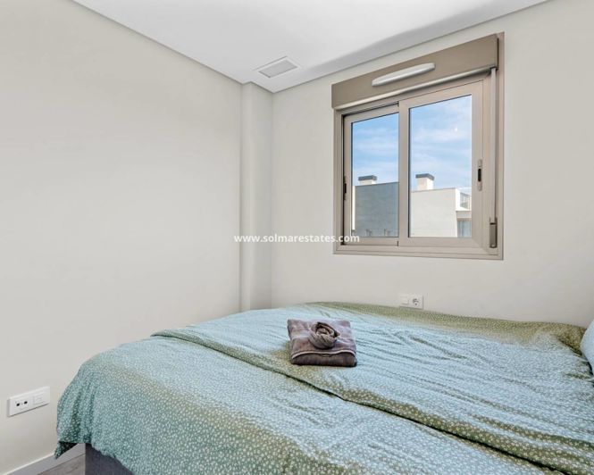 Image No.15-3 Bed Apartment for sale