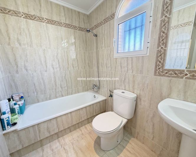 Image No.12-2 Bed Apartment for sale
