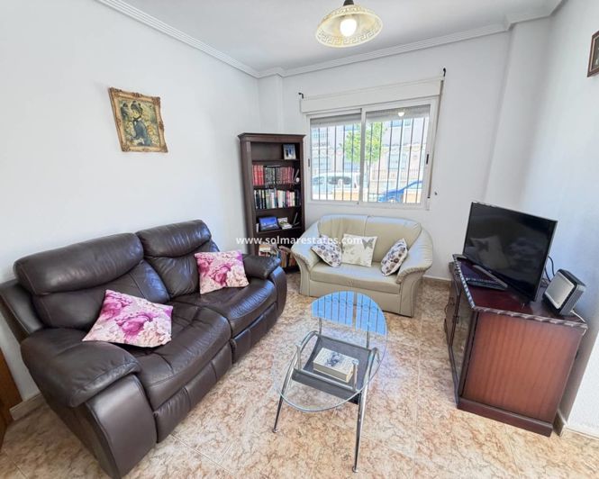Image No.3-Quad de 3 chambres à vendre à Torre de la Horadada
