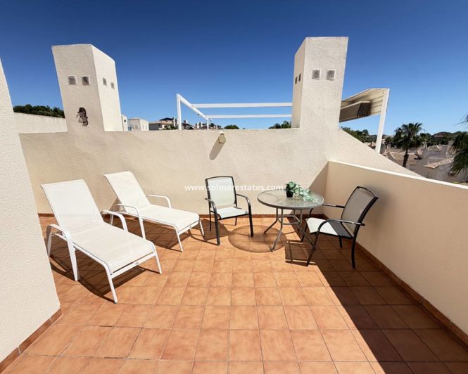 Image No.27-2 Bed Townhouse for sale