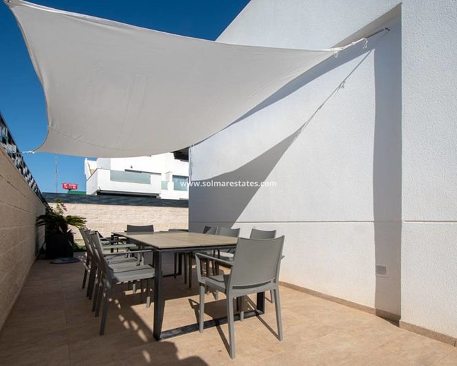 Image No.29-3 Bed House for sale