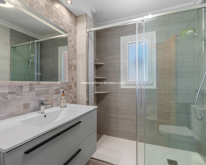 Image No.26-3 Bed House for sale