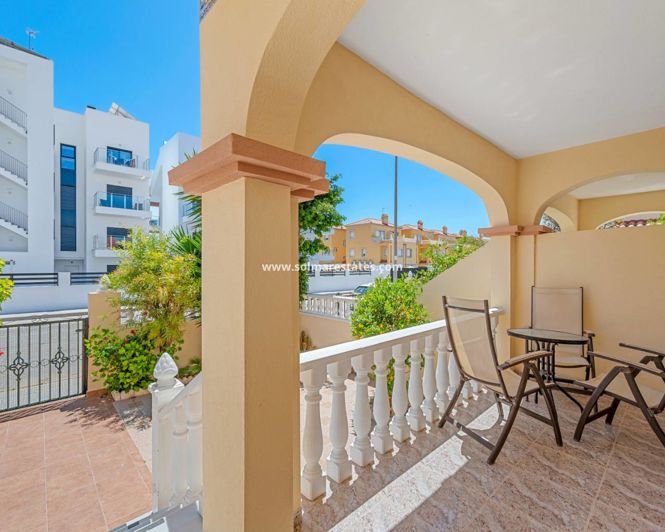 Image No.6-3 Bed House for sale