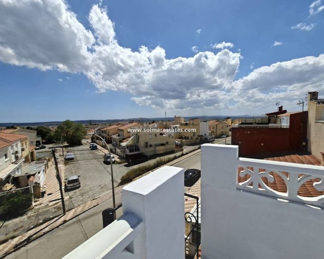 Image No.17-2 Bed Townhouse for sale