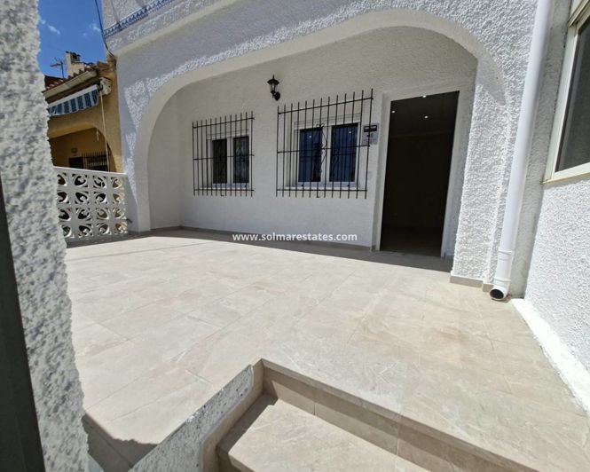 Image No.2-2 Bed Townhouse for sale