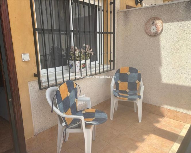 Image No.7-2 Bed Townhouse for sale