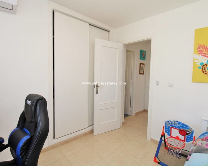Image No.22-3 Bed House for sale