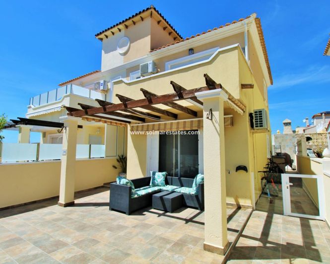 Image No.24-3 Bed House for sale