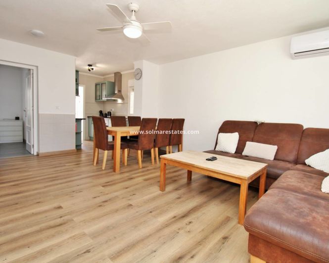 Image No.5-3 Bed House for sale