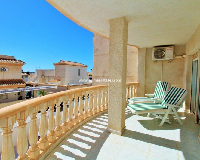 Image No.20-3 Bed Apartment for sale