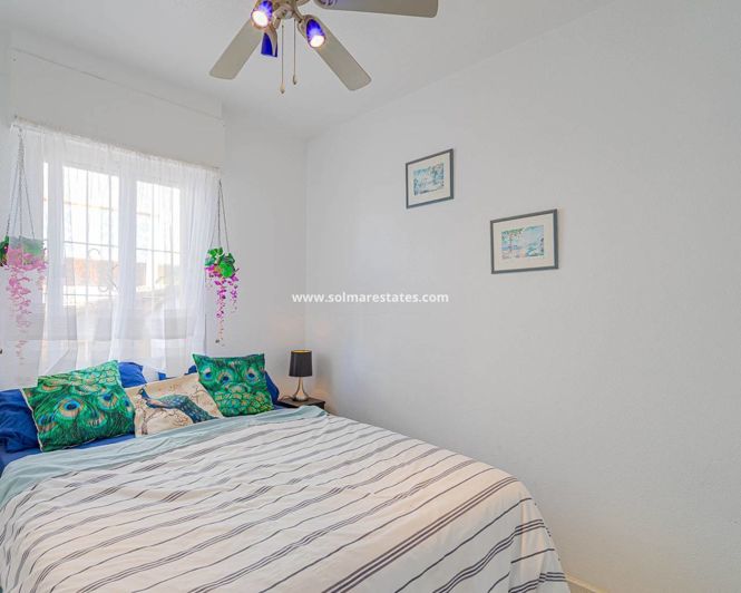 Image No.25-2 Bed Bungalow for sale