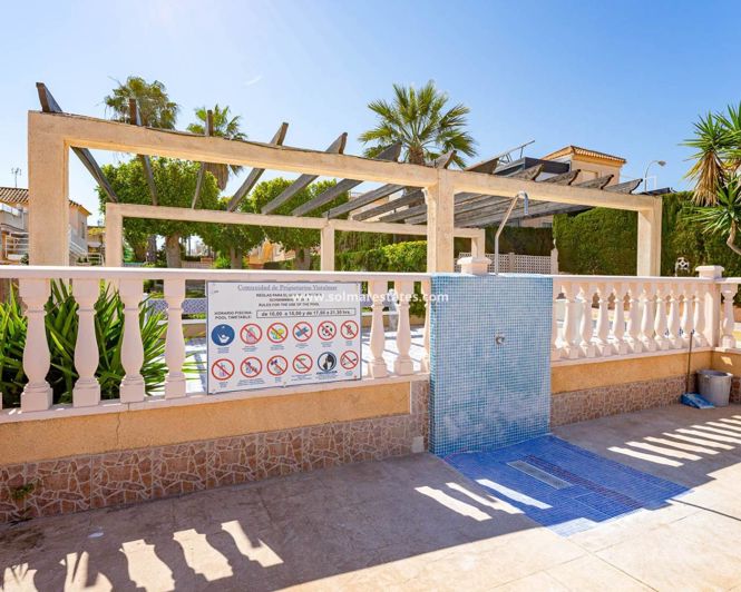 Image No.43-2 Bed Bungalow for sale