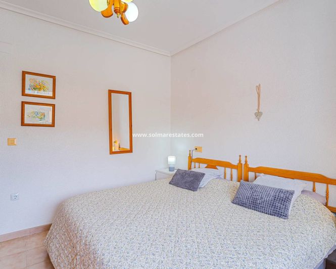 Image No.25-2 Bed Apartment for sale