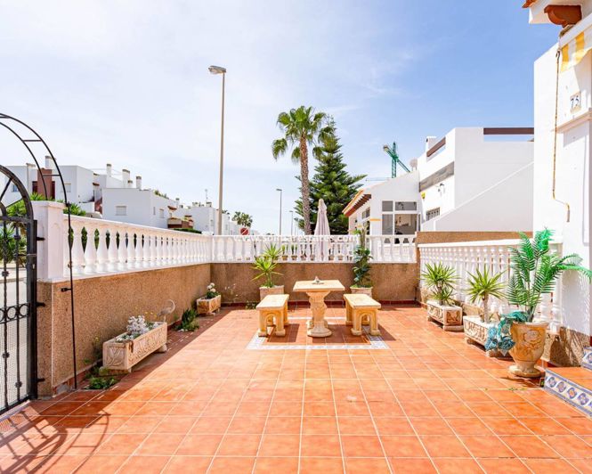 Image No.23-3 Bed Quad for sale
