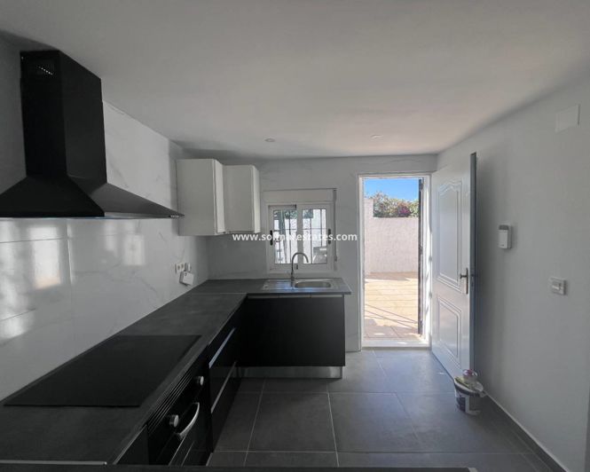 Image No.16-2 Bed Bungalow for sale