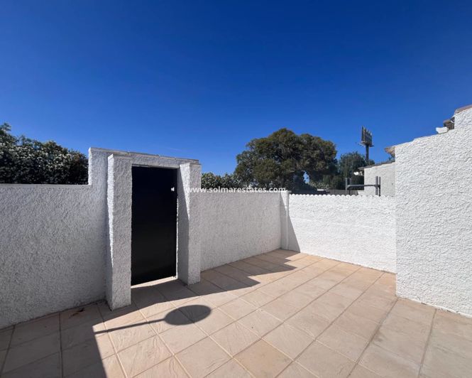 Image No.32-2 Bed Bungalow for sale