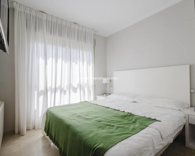 Image No.23-2 Bed Apartment for sale