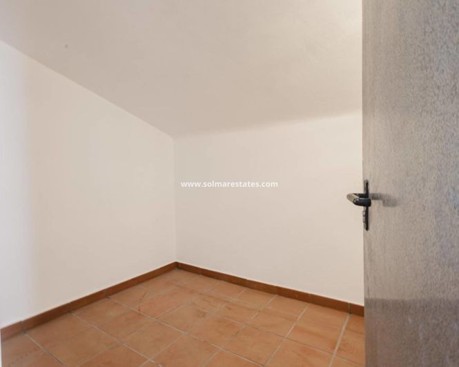 Image No.29-2 Bed Apartment for sale