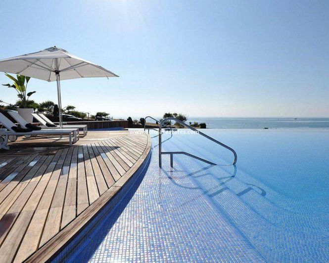 Image No.36-2 Bed Apartment for sale